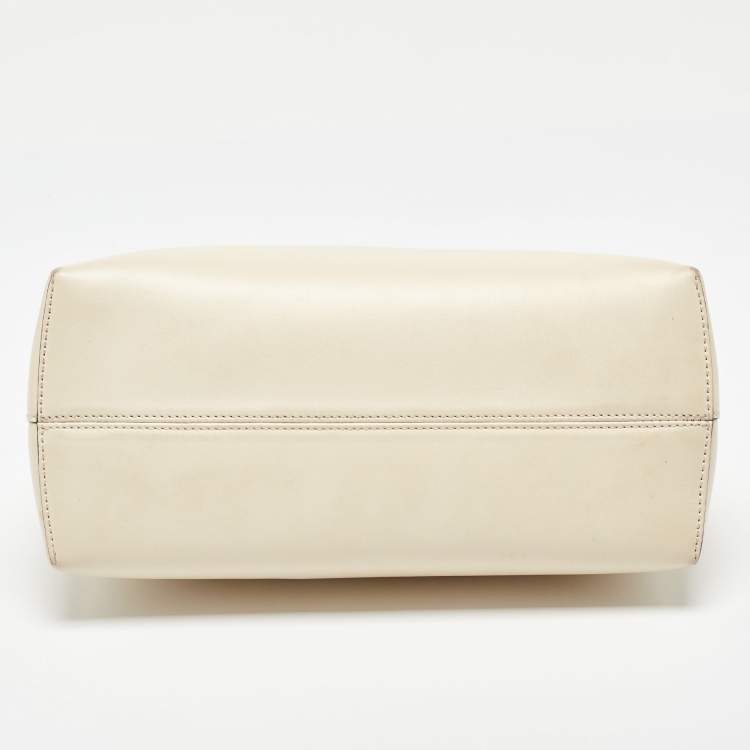 Pre Owned Fendi Cream Leather Medium By The Way Bag