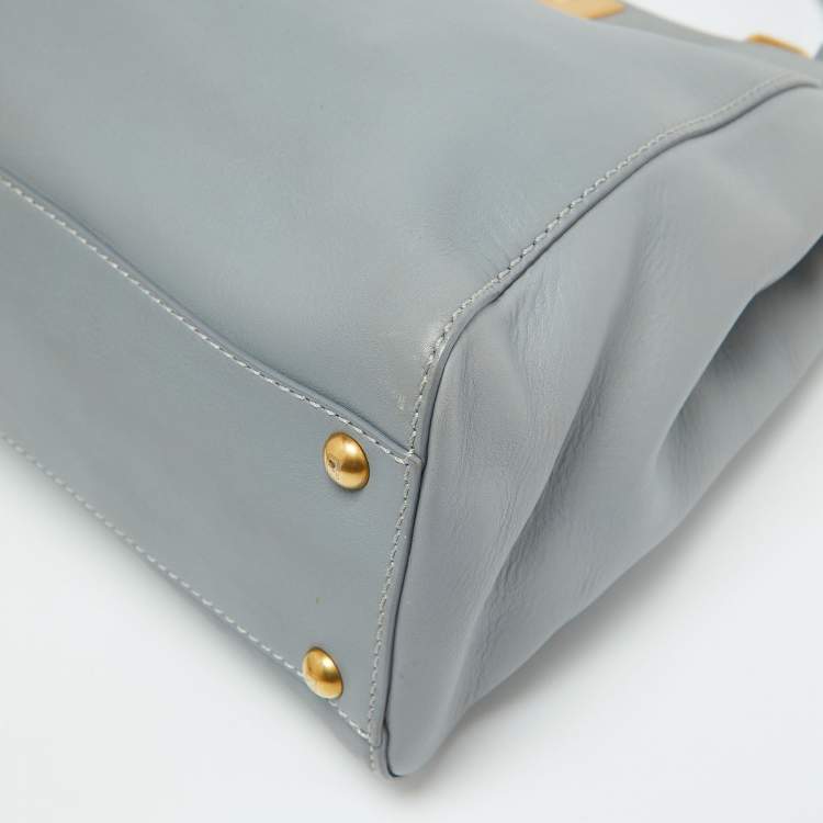 Pre Owned Fendi Light Grey Leather Medium Peekaboo Top Handle Bag