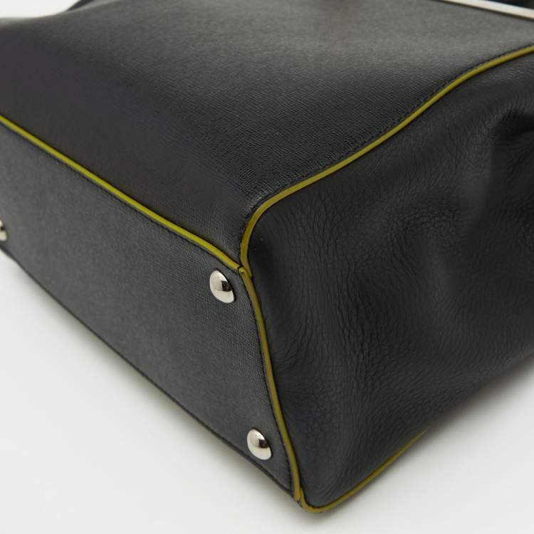 مملوكة مسبقًا Fendi Black/Green Leather Petite Sac 2jours Tote