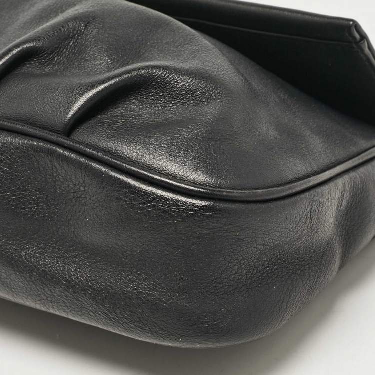 Pre Owned Fendi Black Leather Fendista Pochette Crossbody Bag