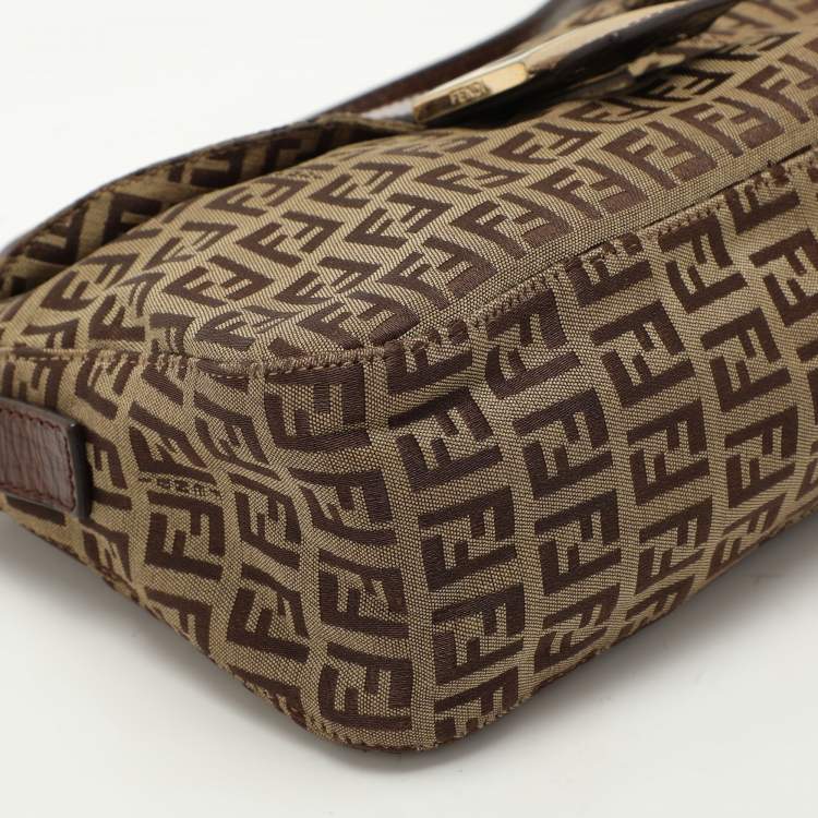 Pre Owned Fendi Beige/Brown FF Zucca Canvas Forever Baguette Shoulder Bag