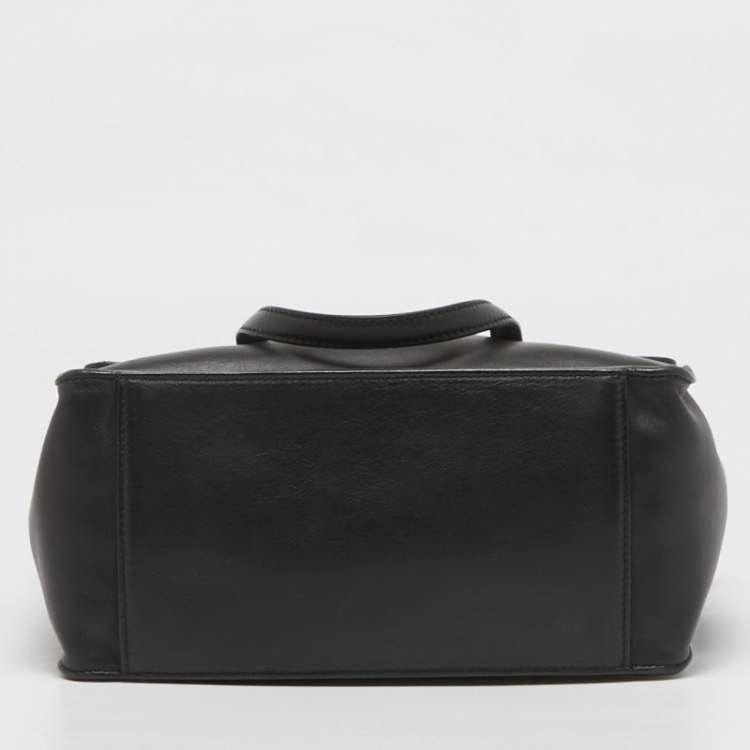 Pre Owned Fendi Black/Brown FF Leather Grace Flip Tote