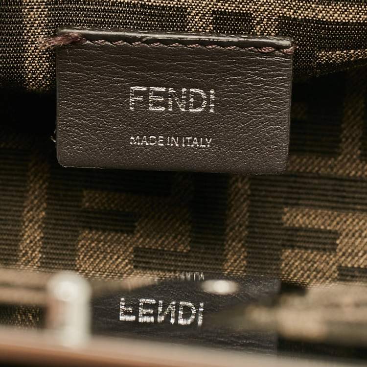 مملوكة مسبقًا Fendi Green Patent Leather Midi first Bag