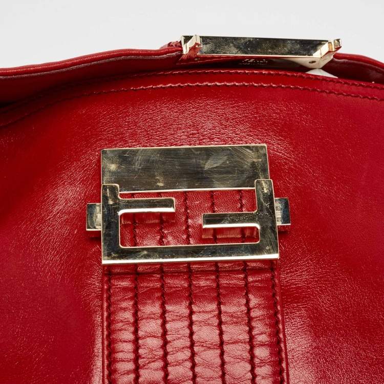 Pre Owned Fendi Red Leather Maxi Baguette Flap Shoulder Bag