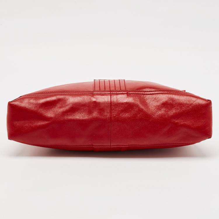 Pre Owned Fendi Red Leather Maxi Baguette Flap Shoulder Bag