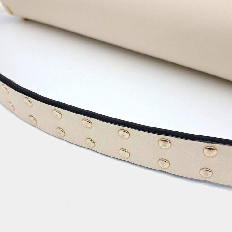 Pre Owned Fendi Beige Leather Baguette Shoulder Bag