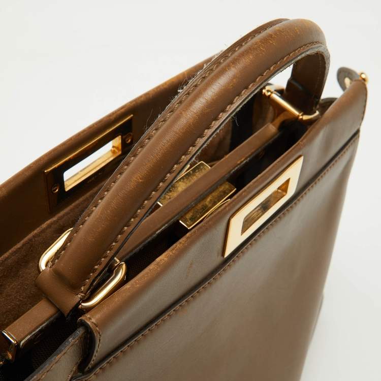 Pre Owned Fendi Brown Leather Medium Peekaboo Top Handle Bag