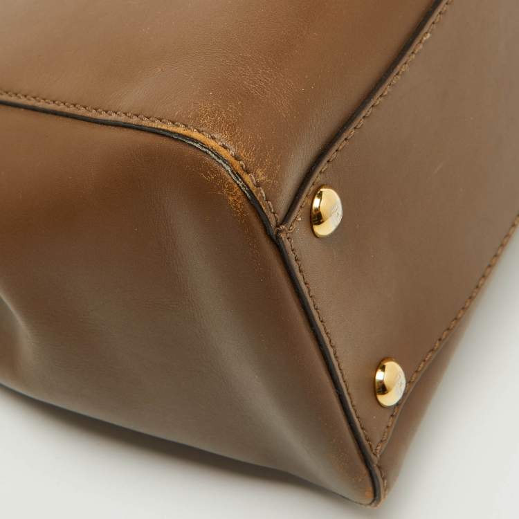 Pre Owned Fendi Brown Leather Medium Peekaboo Top Handle Bag