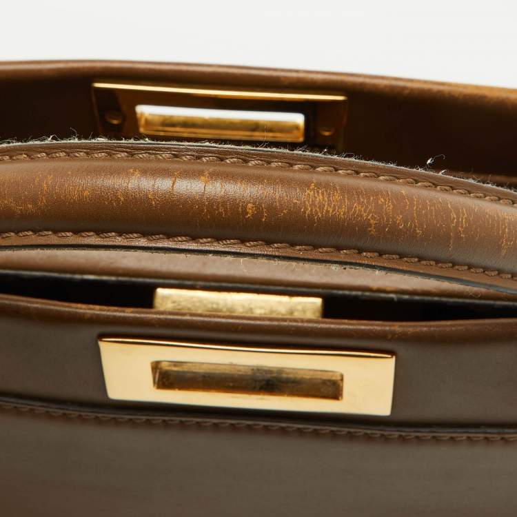 Pre Owned Fendi Brown Leather Medium Peekaboo Top Handle Bag