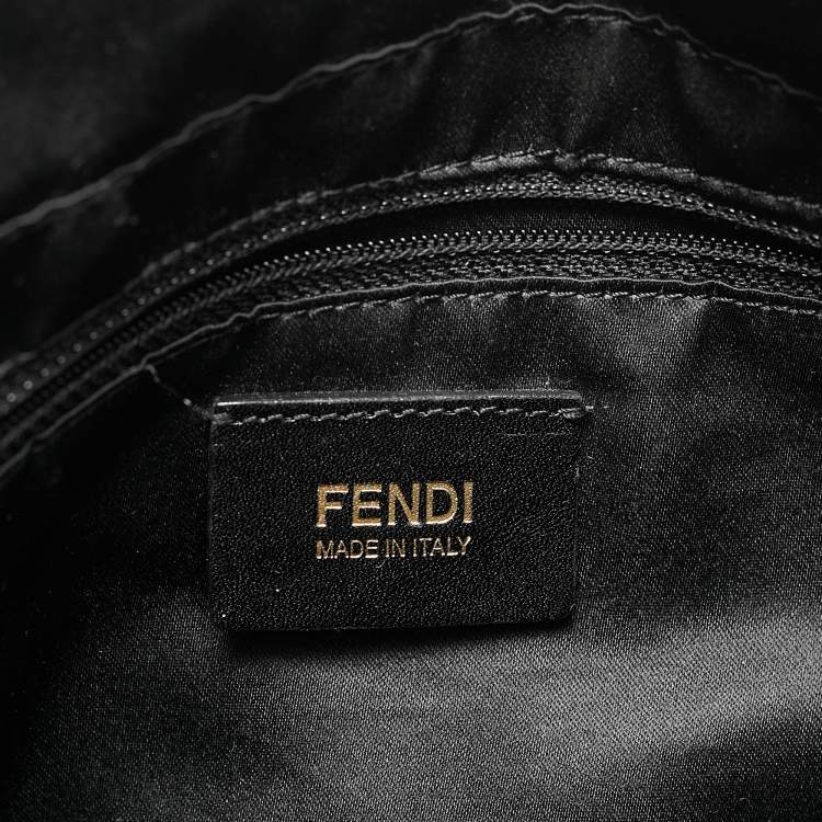Pre Owned Fendi Black Crinkled Patent Leather Mama Baguette Shoulder Bag