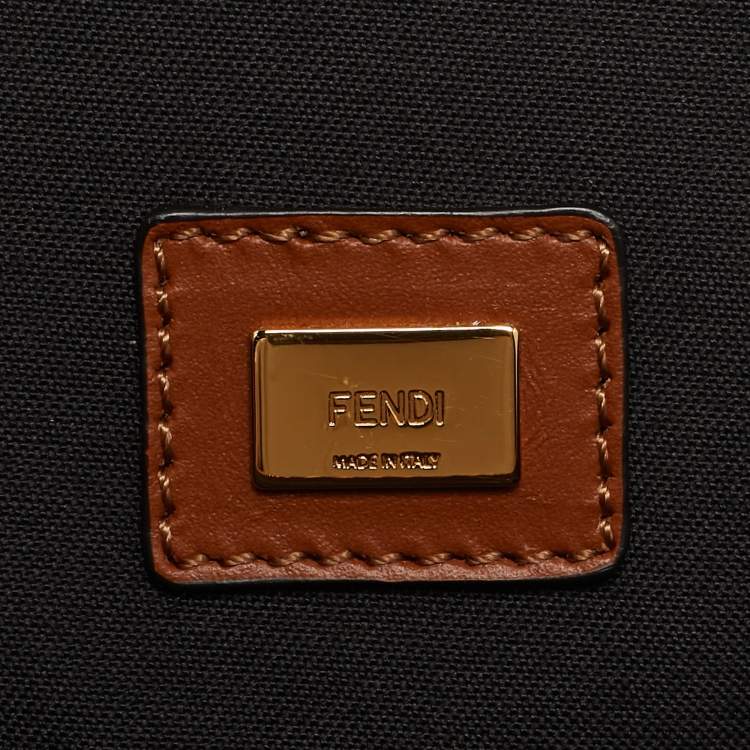 Pre Owned Fendi Brown Leather Flat Zip Wristlet Pouch
