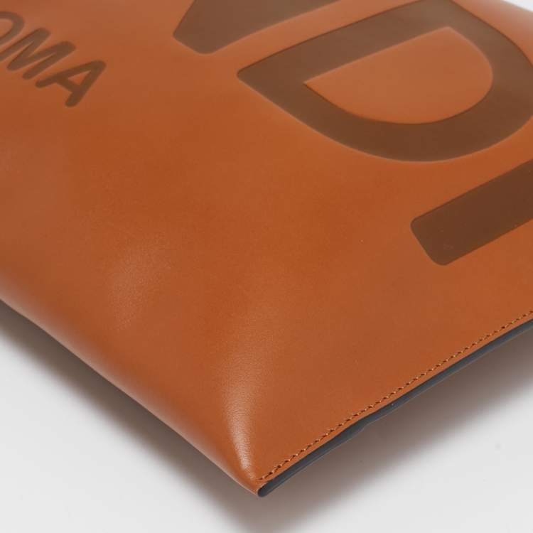 Pre Owned Fendi Brown Leather Flat Zip Wristlet Pouch