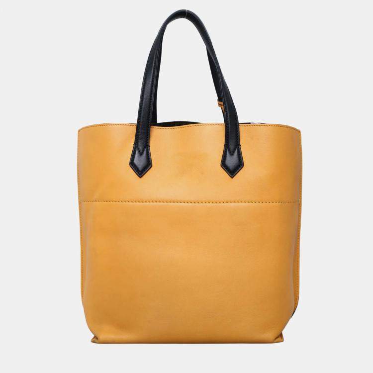 Pre Owned Fendi Light Orange Leather Shopping Tote Bag
