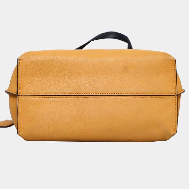Pre Owned Fendi Light Orange Leather Shopping Tote Bag