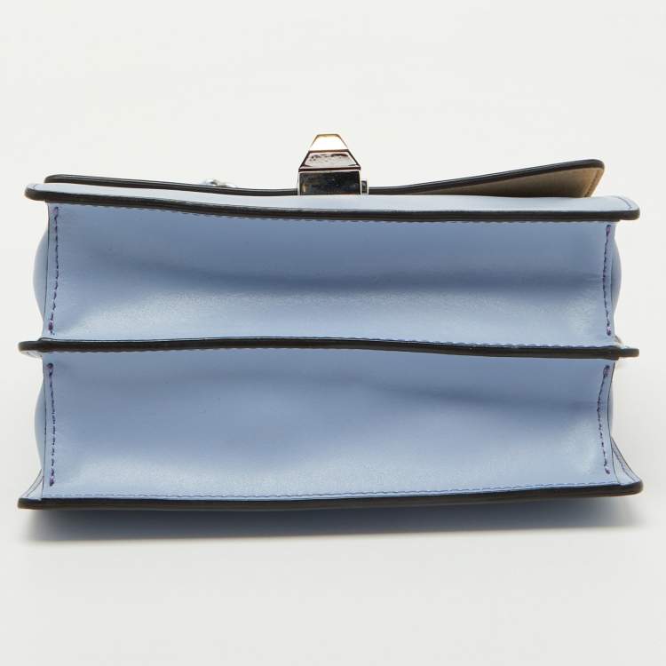 مملوكة مسبقًا Fendi Light Blue Leather Small Kan I Flap Shoulder Bag