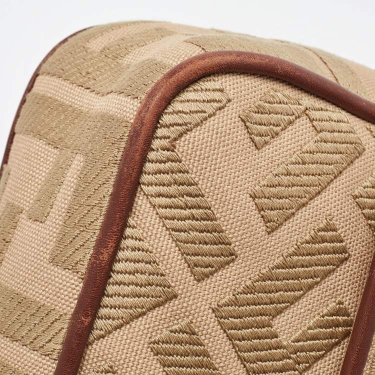 Pre Owned Fendi Beige/Brown Zucca Embroidered Canvas and Leather NM Baguette Bag