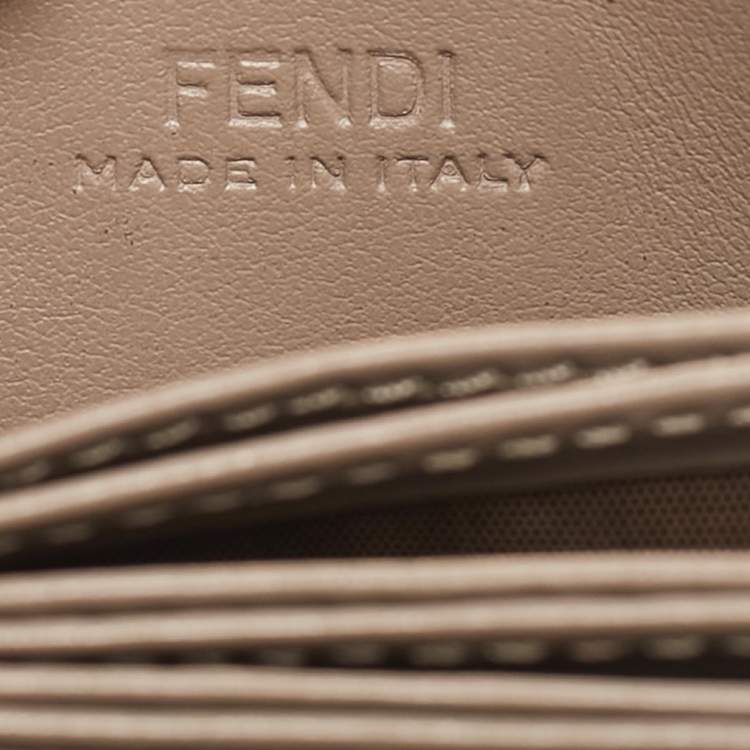 Pre Owned Fendi Beige Leather FF Accordion Card Case