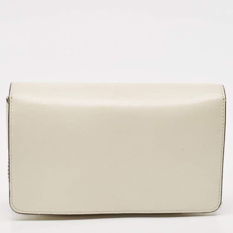 Pre Owned Fendi Off White Leather Flowerland Tube Chain Clutch