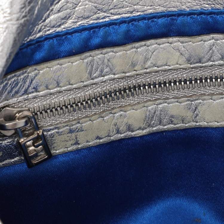 Pre Owned Fendi Silver Leather Mama Baguette Bag