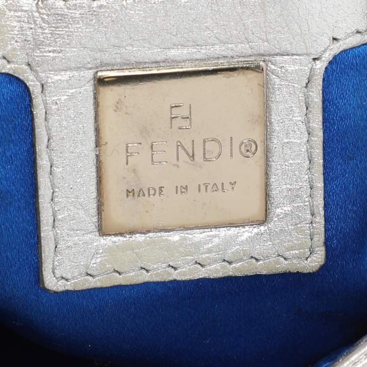 Pre Owned Fendi Silver Leather Mama Baguette Bag