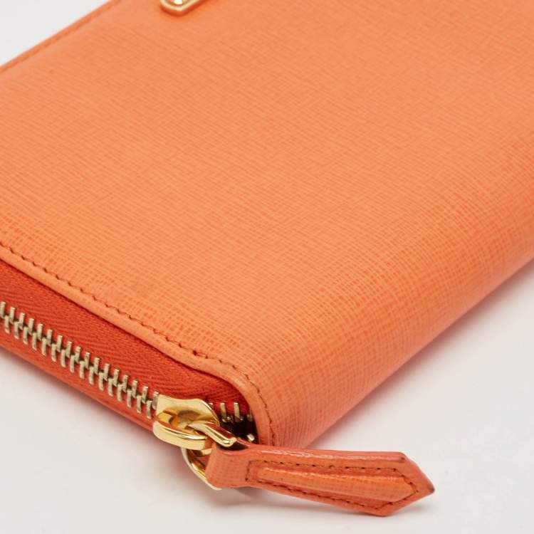 Pre Owned Fendi Orange Leather Zip Continental Wallet