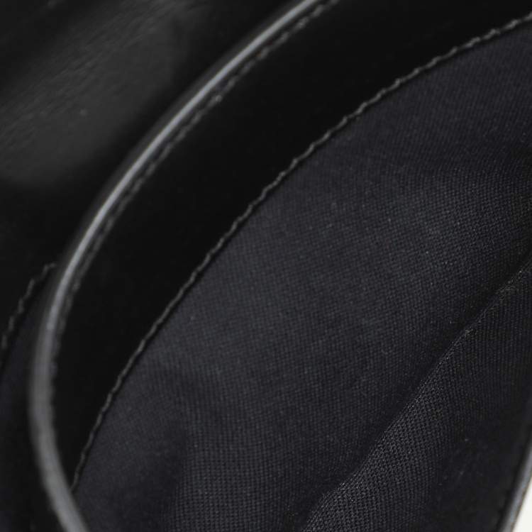 Pre Owned Fendi Black Leather By The Way Bifold Wallet