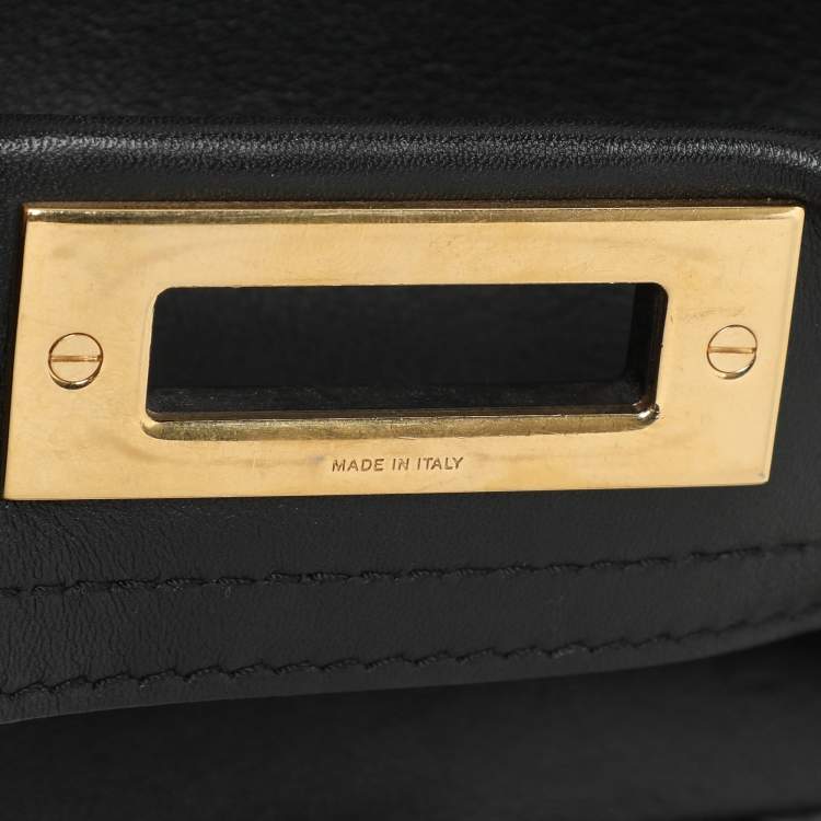 Pre Owned Fendi Black Leather Medium Peekaboo Top Handle Bag