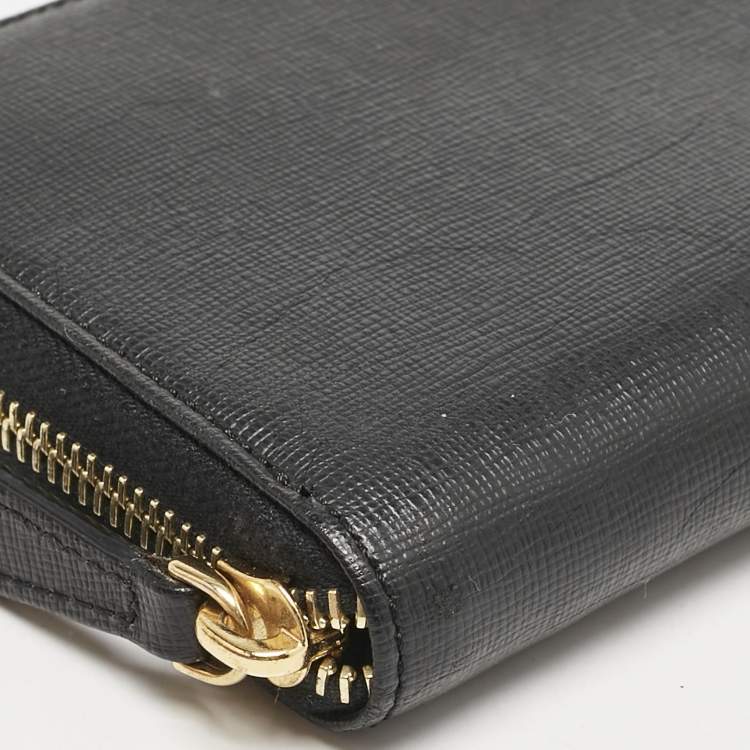 Pre Owned Fendi Black Leather Elite Zip Continental Wallet