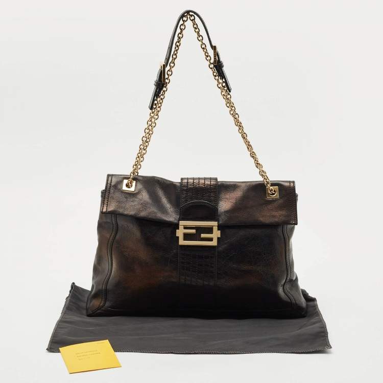 Pre Owned Fendi Black Leather Maxi Baguette Flap Shoulder Bag