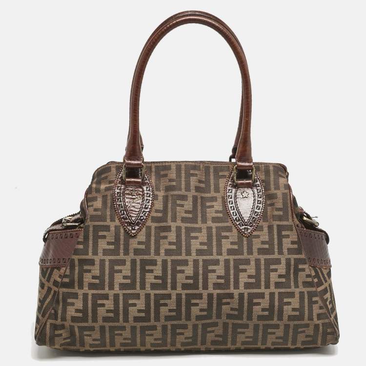 مملوكة مسبقًا Fendi Tobacco Zucca Canvas Medium Chef De Jour Bag