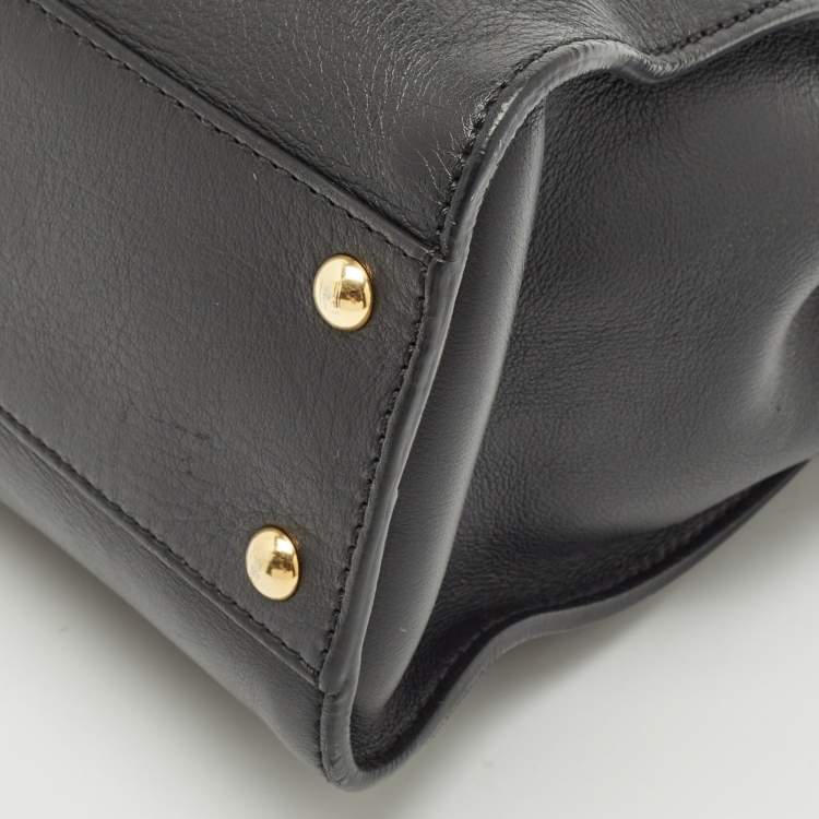 Pre Owned Fendi Black Leather Medium Peekaboo Top Handle Bag