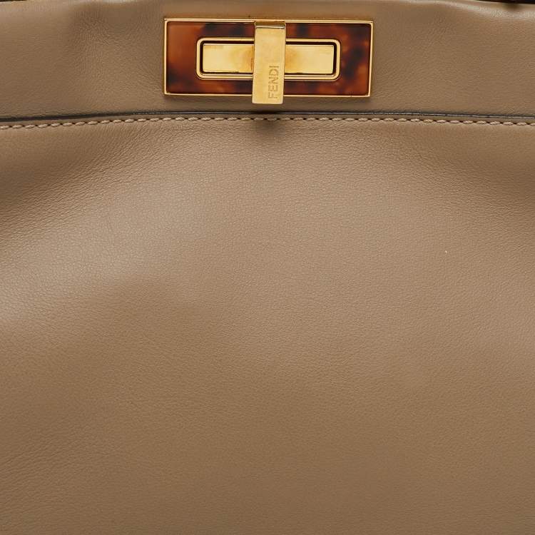 مملوكة مسبقًا Fendi Dark Beige Leather Medium Peekaboo Top Handle Bag