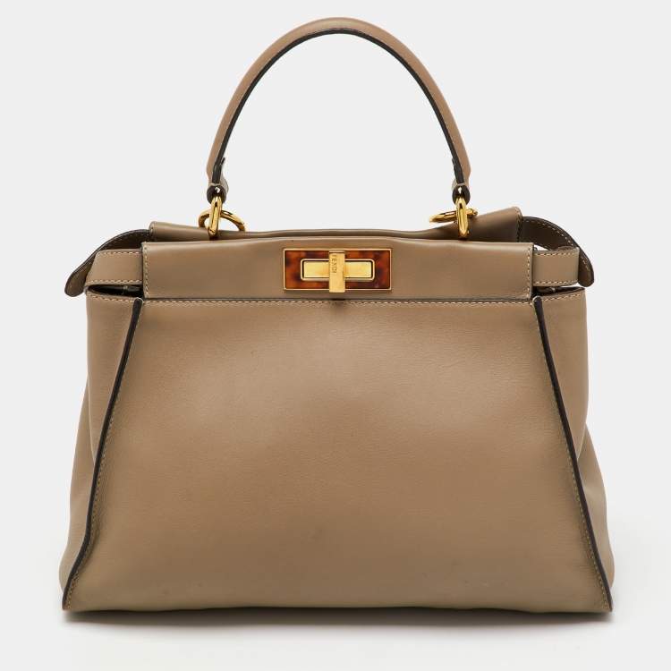 مملوكة مسبقًا Fendi Dark Beige Leather Medium Peekaboo Top Handle Bag