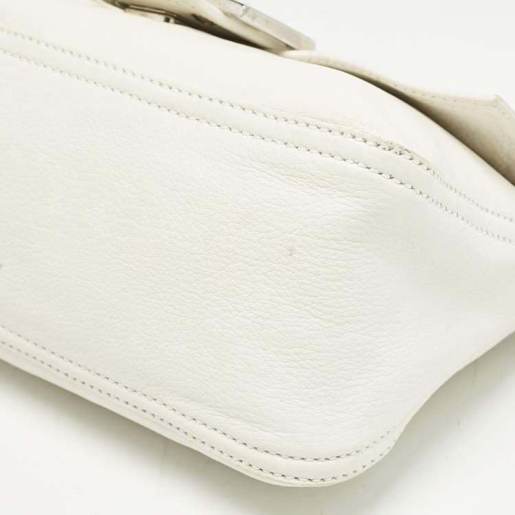 Pre Owned Fendi White Leather Mini Mama Baguette Bag