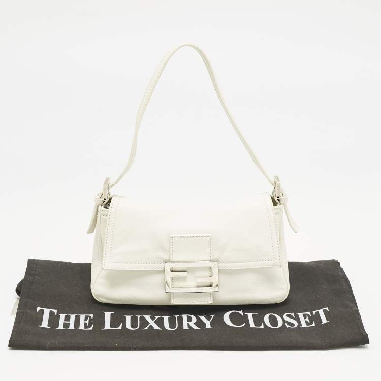 Pre Owned Fendi White Leather Mini Mama Baguette Bag