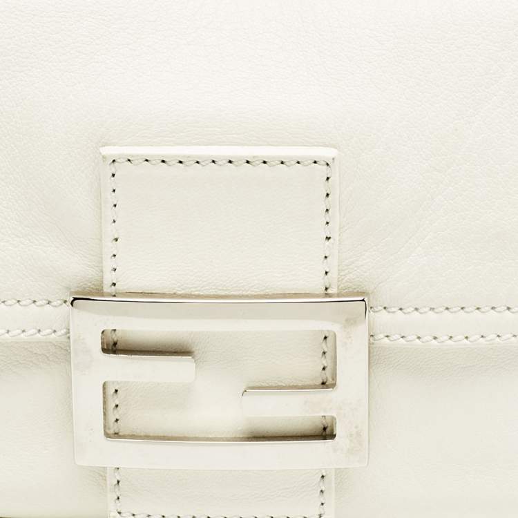 Pre Owned Fendi White Leather Mini Mama Baguette Bag
