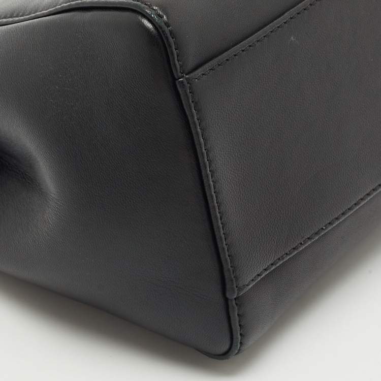 مملوكة مسبقًا Fendi Black Leather Mini Peekaboo Top Handle Bag