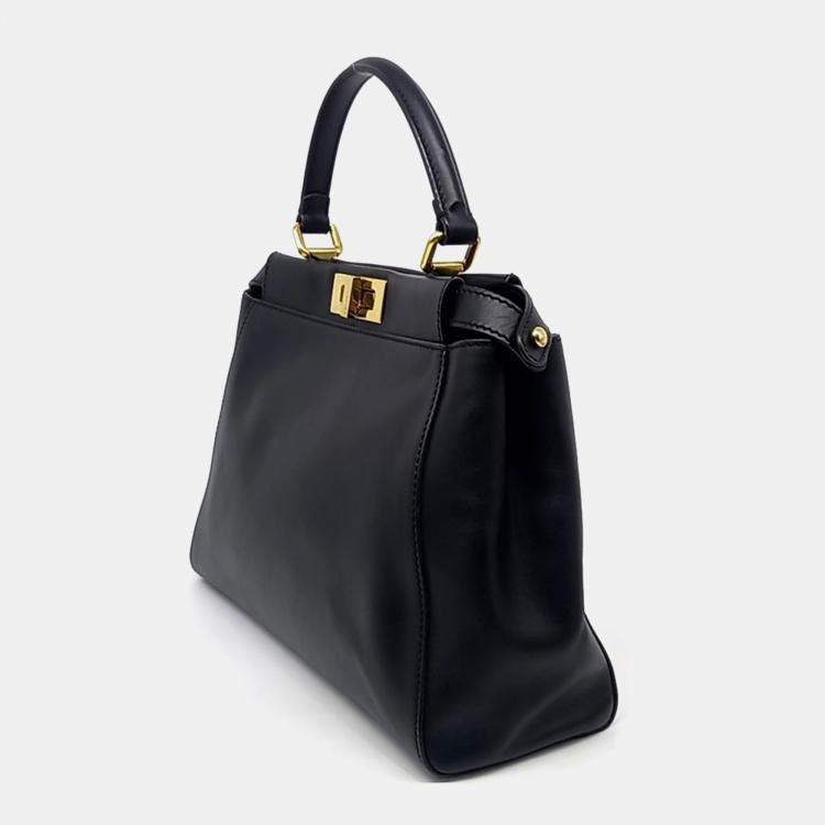 Pre Owned Fendi Black Leather Peekaboo Medium bag
