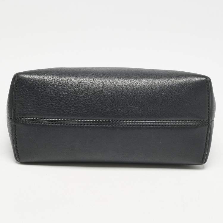 مملوكة مسبقًا Fendi Black Leather Mini By The Way Crossbody Bag