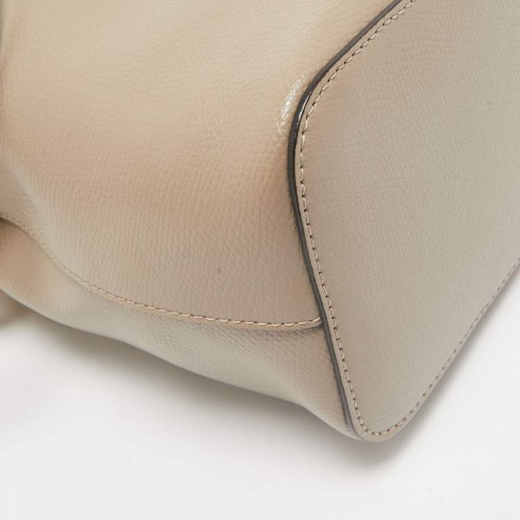 Pre Owned Fendi Beige Leather Mini Mon Tresor Bucket Bag