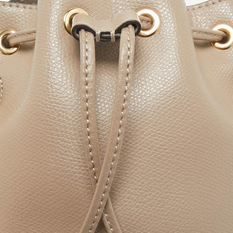 Pre Owned Fendi Beige Leather Mini Mon Tresor Bucket Bag