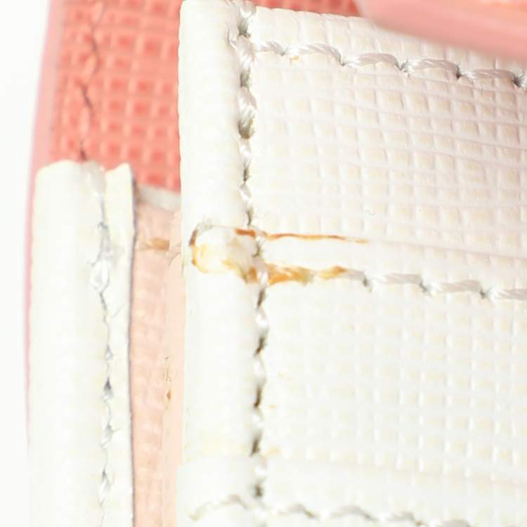 Pre Owned Fendi White/Peach Leather 2Jours Continental Wallet