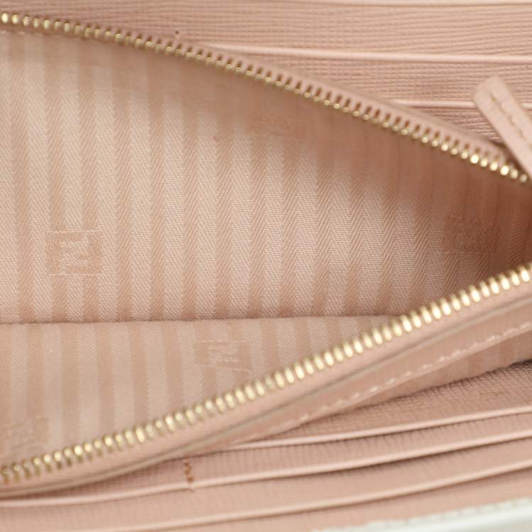 Pre Owned Fendi White/Peach Leather 2Jours Continental Wallet