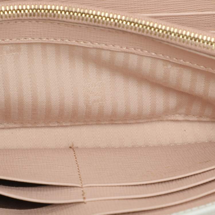Pre Owned Fendi White/Peach Leather 2Jours Continental Wallet