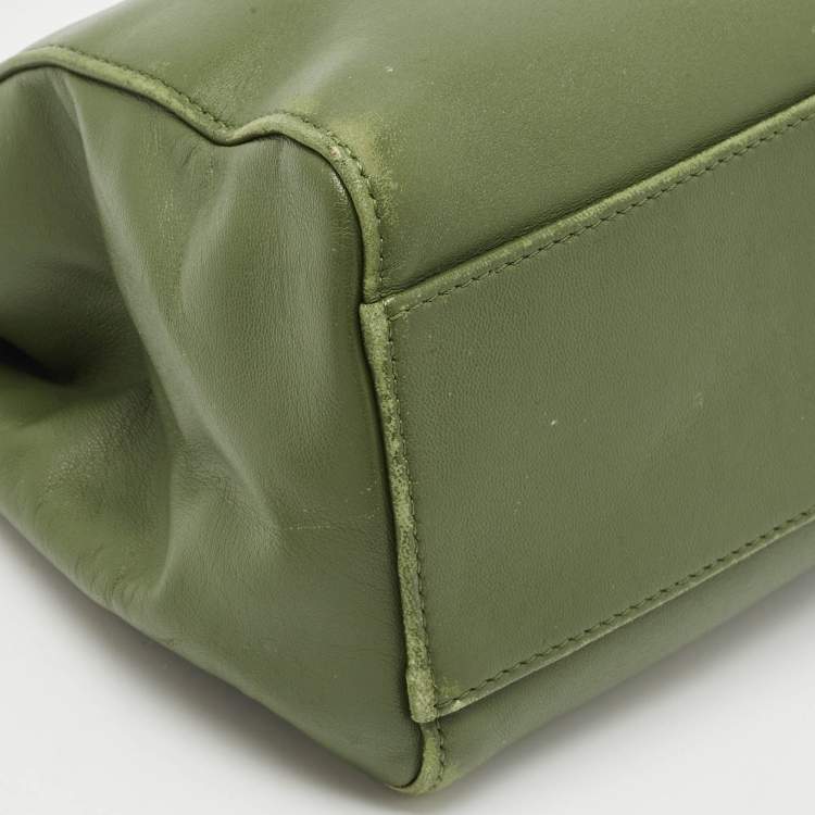 مملوكة مسبقًا Fendi Olive Green Leather Mini Peekaboo Top Handle Bag