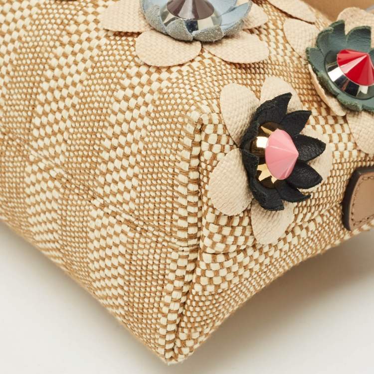 Pre Owned Fendi Beige/Natural Raffia Mini Applique By The Way Crossbody Bag