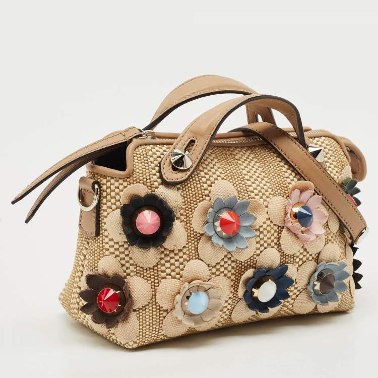 Pre Owned Fendi Beige/Natural Raffia Mini Applique By The Way Crossbody Bag