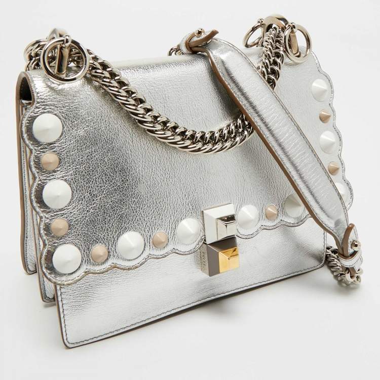 Pre Owned Fendi Silver Leather Small Scalloped Kan I Shoulder Bag