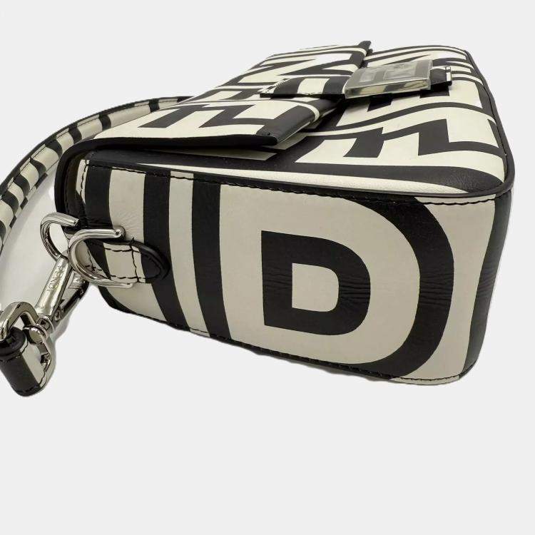Pre Owned Fendi x Marc Jacobs Black White Zucca Baguette Canvas Shoulder Bag