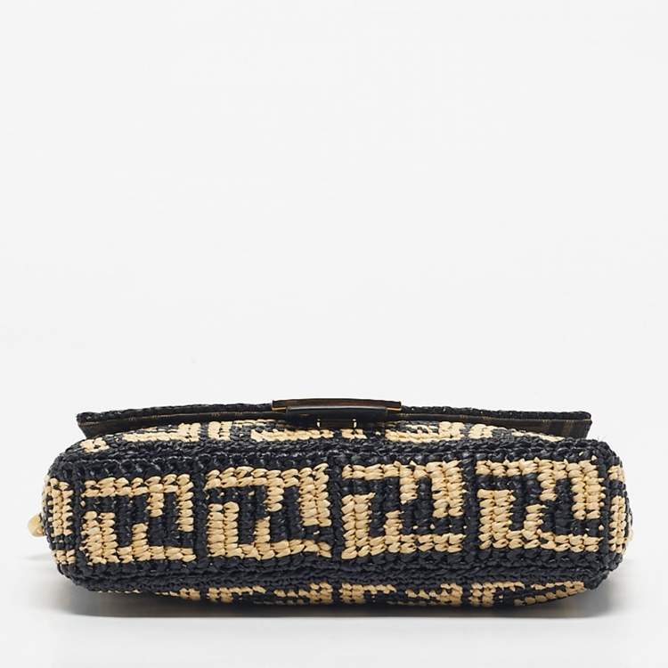 Pre Owned Fendi Black/Natural FF Raffia Medium Baguette Bag